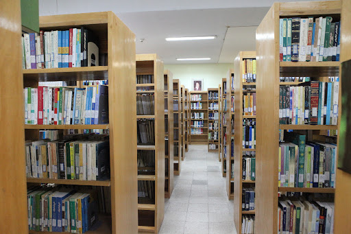 کتابخانه مرکزی و مرکز اطلاع رسانی